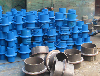 剛性<a href=https://www.www.luoying68.com target=_blank class=infotextkey>防水套管</a>生產現場